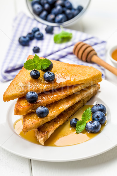 Francuski toast słodkie śniadanie jagody syrop Zdjęcia stock © Moradoheath