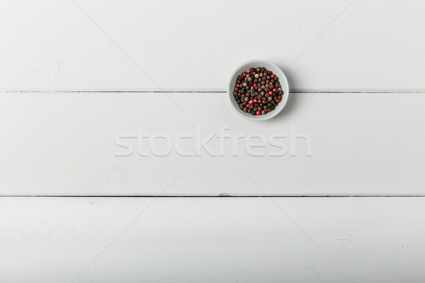 Kolorowy papryka puchar biały ziemi żywności Zdjęcia stock © Moradoheath