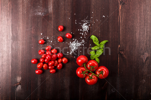 Tomates sal albahaca estudio frescos dieta Foto stock © Moradoheath