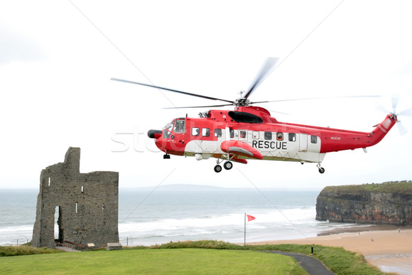 Meer Rettung schweben Hubschrauber Mission Irland Stock foto © morrbyte