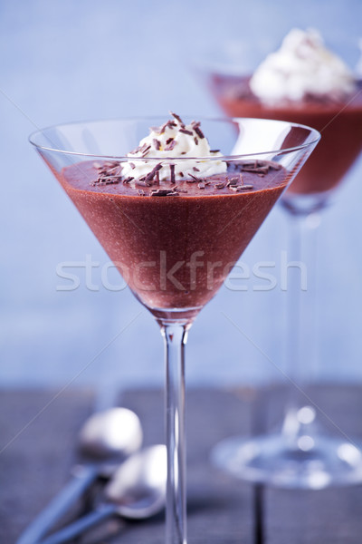Schokoladenmousse Gläser Dessert Schlagsahne Essen blau Stock foto © mpessaris