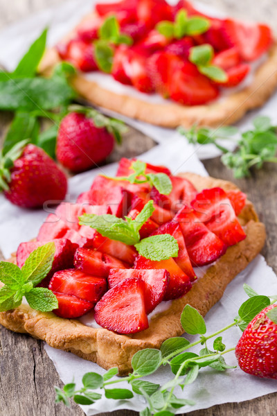 草莓 · 餡餅 ·甜· 自制 · 餡餅 / sweet homemade strawberry