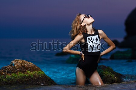 Młodych teen girl morza moda wygaśnięcia plaży Zdjęcia stock © mrakor