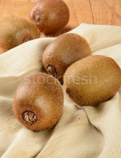 Fraîches kiwi fruits organique cuisine serviette [[stock_photo]] © MSPhotographic