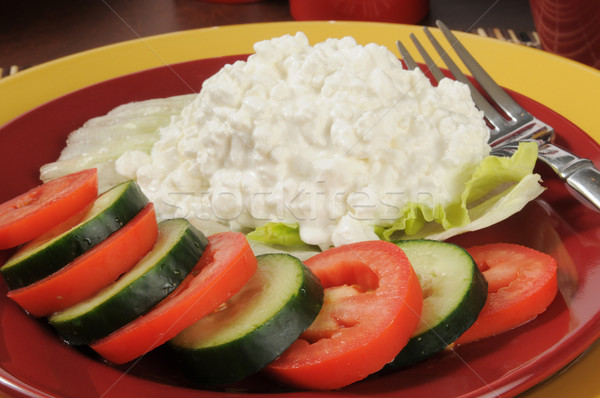 Fromage cottage salade laitue tomate concombre alimentaire Photo stock © MSPhotographic