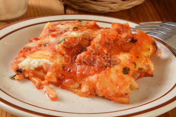 Lasagna placă patru brânză alimente Imagine de stoc © MSPhotographic