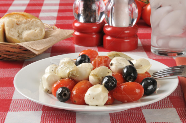 Domates mozzarella salata peynir siyah zeytin gıda Stok fotoğraf © MSPhotographic