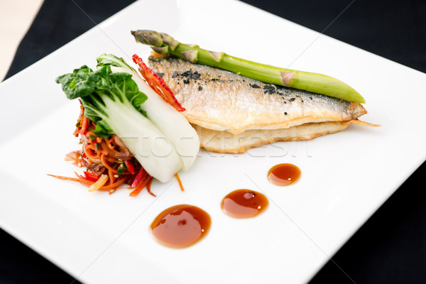 Pesce asparagi verdura wok teriyaki Foto d'archivio © mtoome