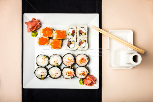 Sushi ayarlamak karides ton balığı alabalık yılanbalığı Stok fotoğraf © mtoome