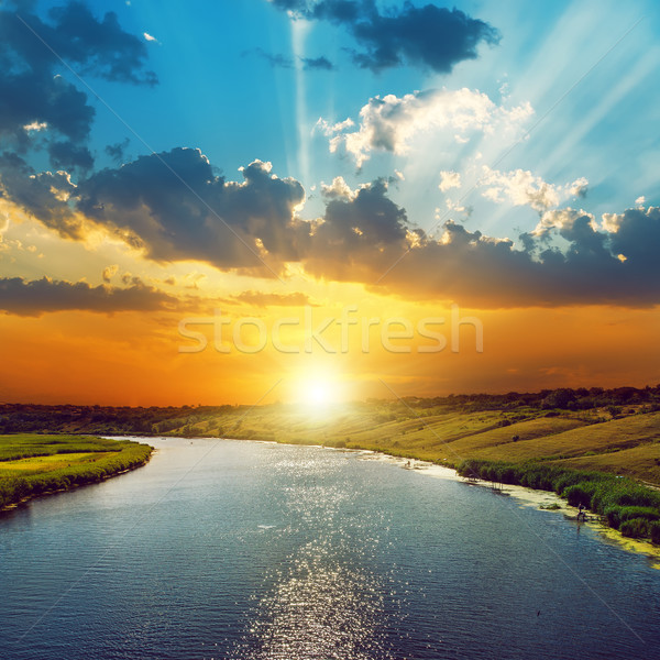 Foto stock: Bom · pôr · do · sol · nuvens · rio · abstrato · natureza