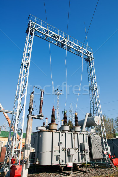 Transformator groß Kraftwerk Hochspannung Technologie Hintergrund Stock foto © mycola