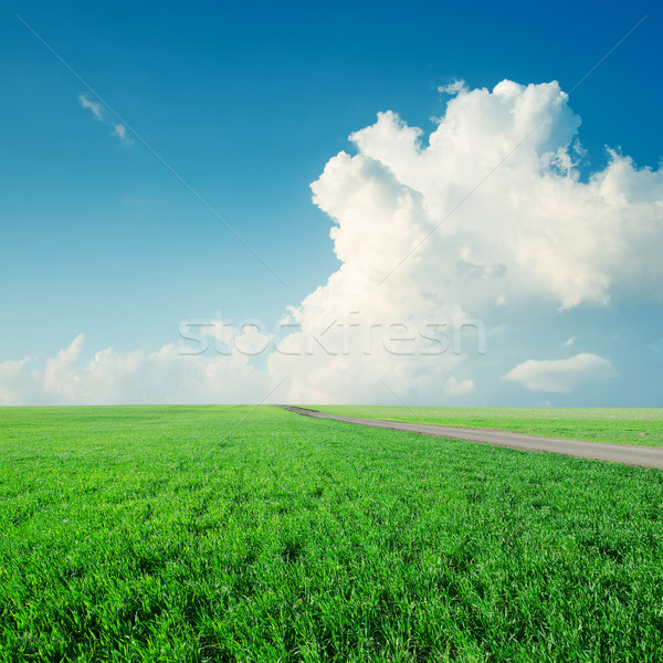 Foto stock: Nuvens · blue · sky · grama · verde · primavera · grama · estrada