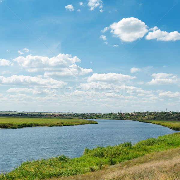 增加至灯箱 商业照片 #3911462white light clouds over river 由
