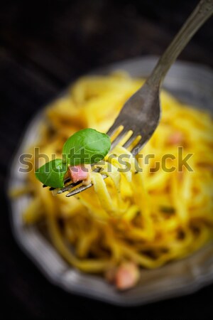 спагетти итальянский приготовления пасты ветчиной яйца Сток-фото © mythja