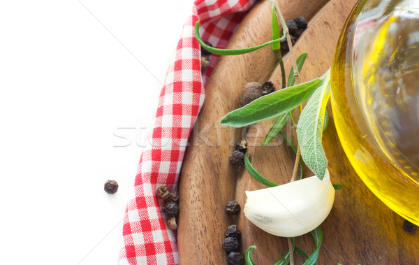Gătit ingrediente spatiu copie usturoi ulei de măsline piper Imagine de stoc © mythja