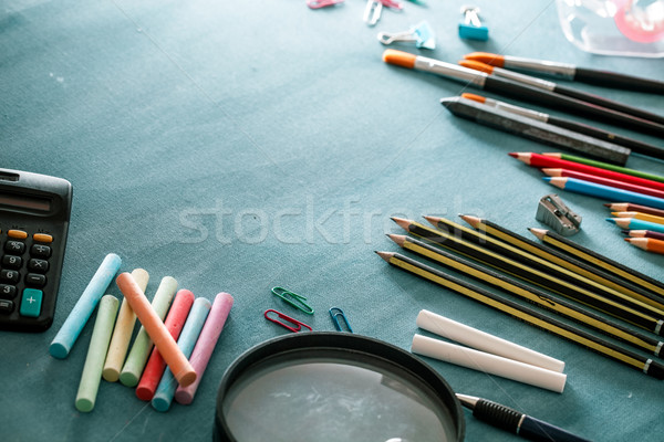 Zdjęcia stock: Powrót · do · szkoły · przybory · szkolne · ołówki · kredy · szkoły · wyposażenie