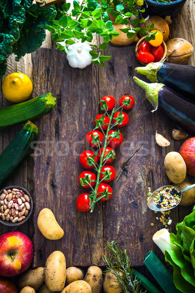 Foto stock: Legumes · madeira · bio · alimentação · saudável · ervas · temperos