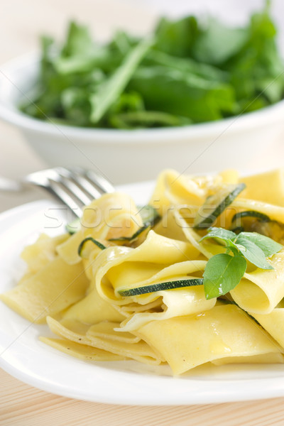 Vegetariano pasta tagliatelle ajo aceite de oliva vino Foto stock © mythja