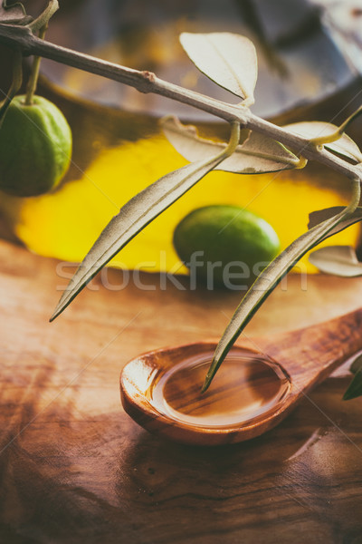 Ulei de măsline suplimentar virgin sănătos proaspăt măsline Imagine de stoc © mythja