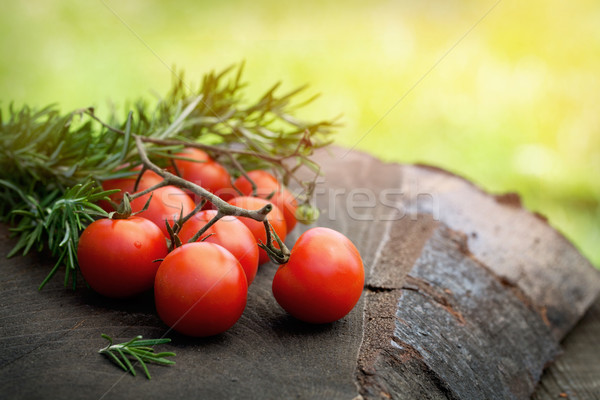 Pomidory dojrzały drewna zdrowe odżywianie żywności Zdjęcia stock © mythja