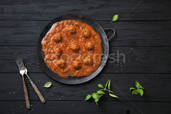 Et İtalyan pişirme sığır eti domates sosu Stok fotoğraf © mythja