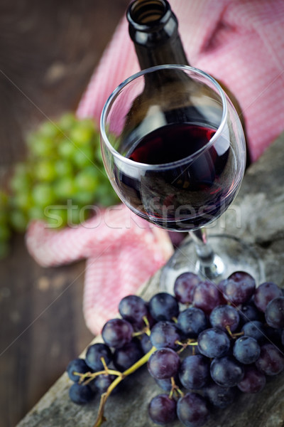 [[stock_photo]]: Vin · alimentaire · boire · vin · rouge · fraîches · raisins