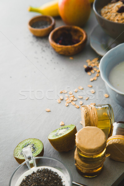 Saine déjeuner variété céréales fruits yogourt [[stock_photo]] © mythja