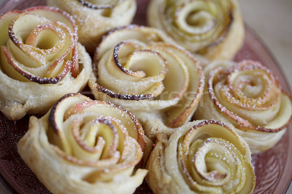 Süß Rosen Gebäck Puderzucker Apfel Platte Stock foto © nailiaschwarz