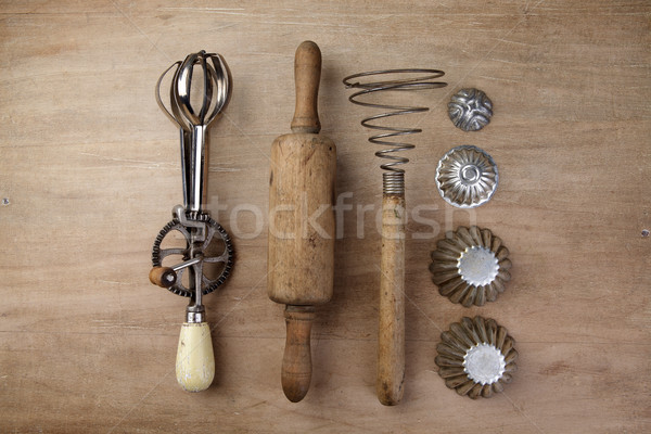 Vintage koken oude houten deegrol Stockfoto © nailiaschwarz