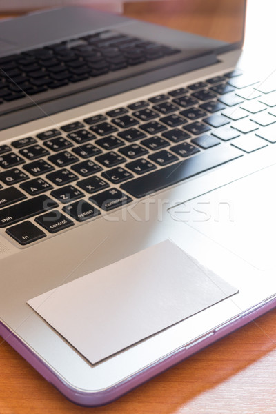 Eenvoudig freelance werk tabel laptop voorraad Stockfoto © nalinratphi