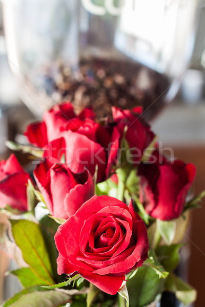 Hermosa frescos rosas rojas amor aumentó naturaleza Foto stock © nalinratphi