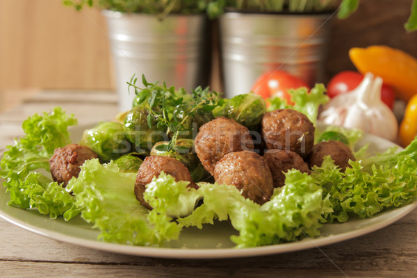 Köfte lahana marul fesleğen ahşap gıda Stok fotoğraf © Naltik
