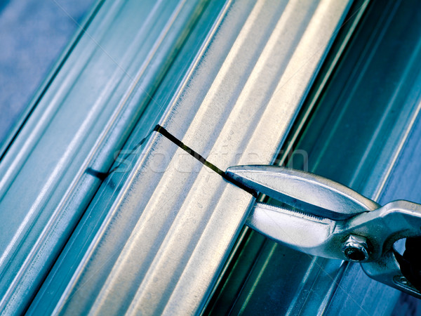 Metal cięcie stali cyna domu budynku Zdjęcia stock © naumoid