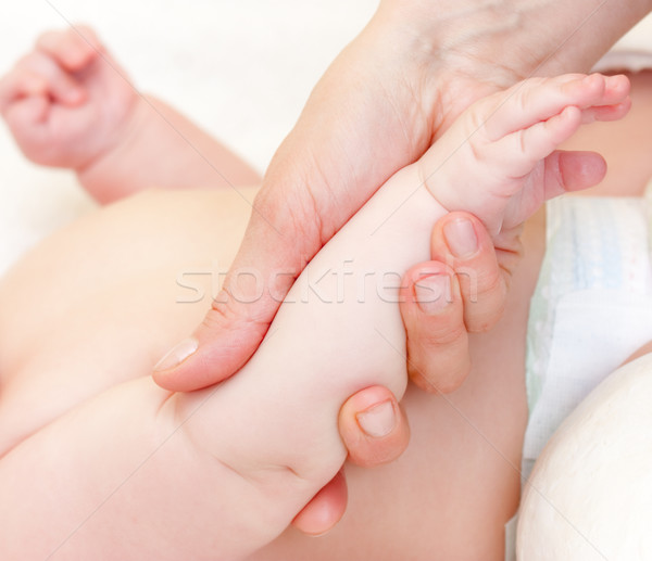 Baby masażu zawodowych masażysta niemowlę Zdjęcia stock © naumoid