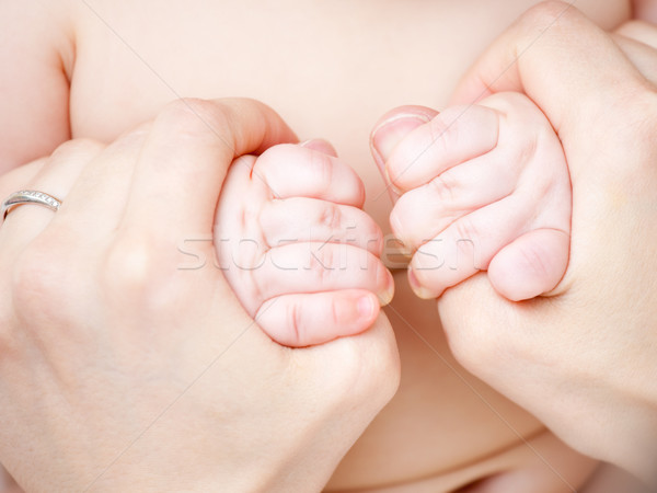 Sıkı bebek anneler eller Stok fotoğraf © naumoid