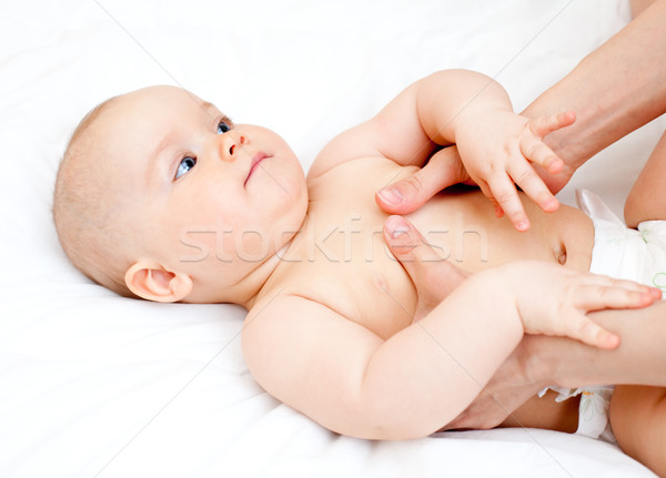 Baby Massage Masseurin wenig Stock foto © naumoid