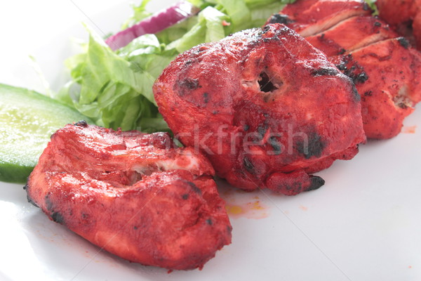 Pui indian kebab flacără gratar salată Imagine de stoc © neillangan