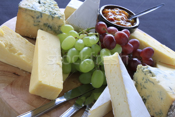 [[stock_photo]]: Fromages · alimentaire · table · bleu · dîner · raisins