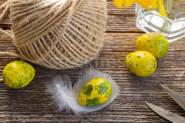 Stok fotoğraf: Paskalya · yumurtası · sarı · boyalı · ahşap · masa · ahşap · mutlu