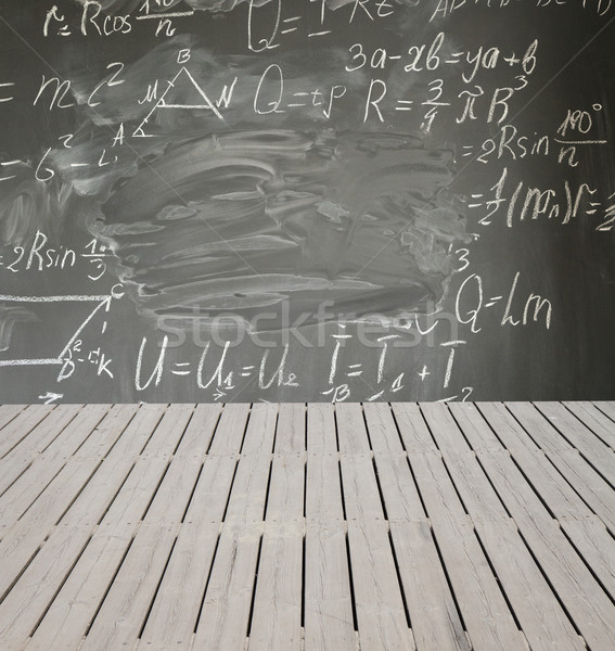 Math Formeln schwarzes Brett Holz Planken geschrieben Stock foto © neirfy