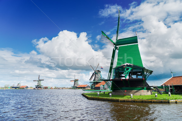 Nederlands wind landschap windmolen rivier water Stockfoto © neirfy