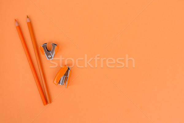 Zurück in die Schule Schulbedarf orange Kopie Raum Büro Papier Stock foto © neirfy