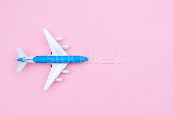 機 粉紅色 複製空間 模型 藍色 旅行 商業照片 © neirfy