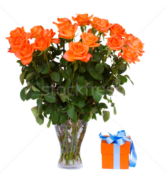 Stock fotó: Virágcsokor · narancs · rózsák · váza · ajándék · doboz · izolált