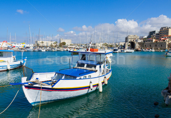 Alten Port Griechenland farbenreich Boote Himmel Stock foto © neirfy