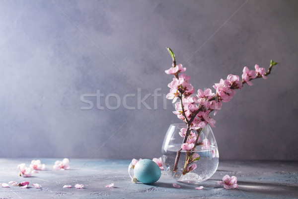 Rosa Kirschblüten Osterei Glas Vase grau Stock foto © neirfy