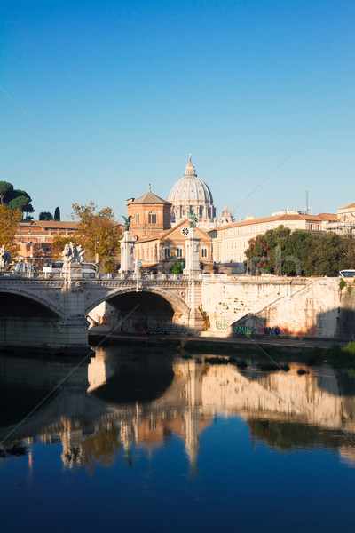 Foto d'archivio: Cattedrale · ponte · fiume · Roma · Italia · cupola