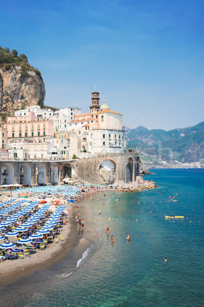 Part Olaszország város nyár tengerpart esernyők Stock fotó © neirfy