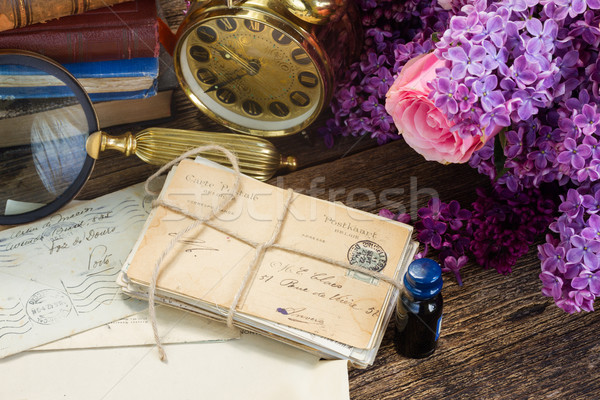 Antyczne zegar mail budzik kwiaty Zdjęcia stock © neirfy
