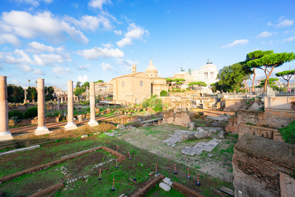 Fórum római romok Róma Olaszország híres Stock fotó © neirfy